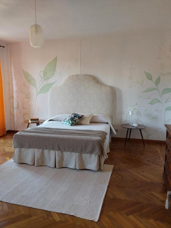 Casa Vacanze Malvarosa Casale Corte Cerro Esterno foto