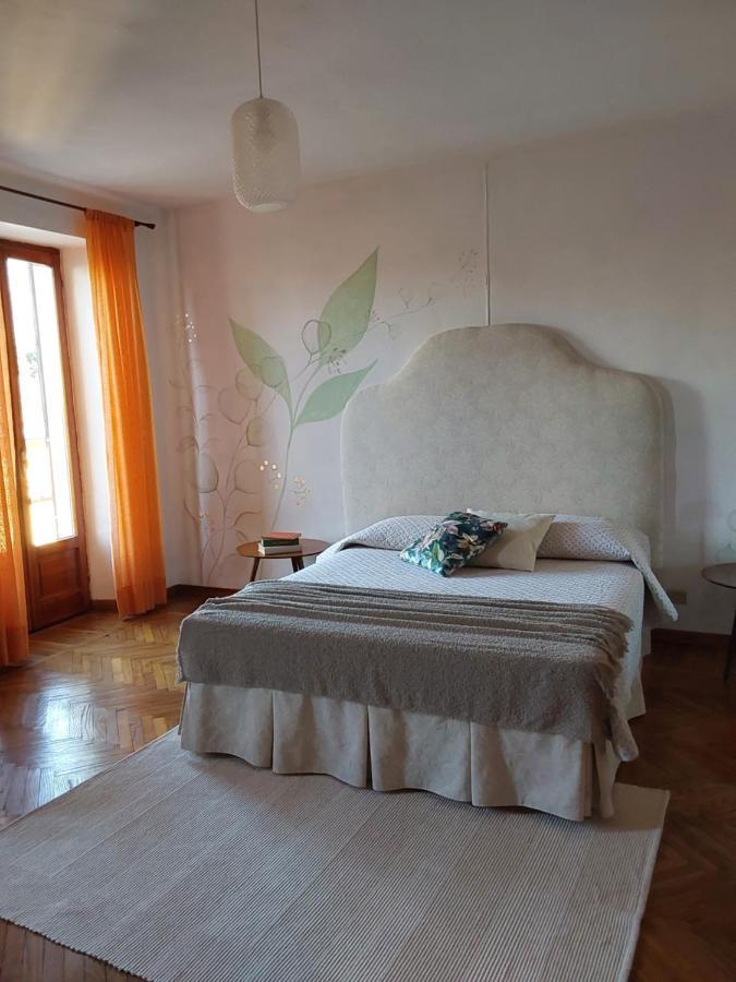 Casa Vacanze Malvarosa Casale Corte Cerro Esterno foto